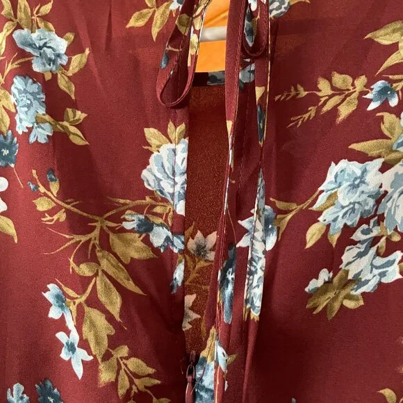 Forever 21 Floral Flare Sleeve Dress - Picture 5 of 5